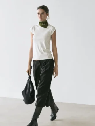 T-Shirt in cotone con maniche raglan corte