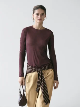 T-Shirt semi-trasparente in 100% cotone con dettaglio al colletto