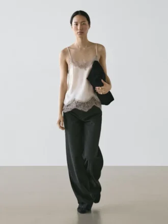 Top con effetto stropicciato